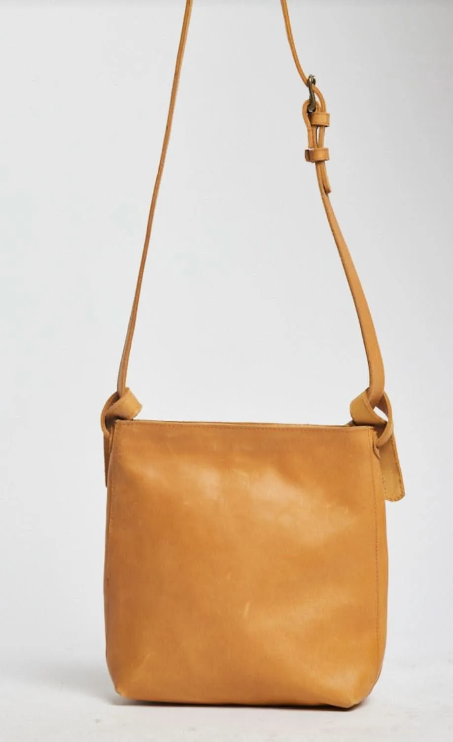 Cait Knotted Crossbody