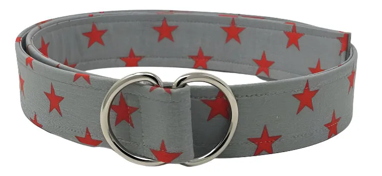 Grey d-ring belt with red stars by oliver green