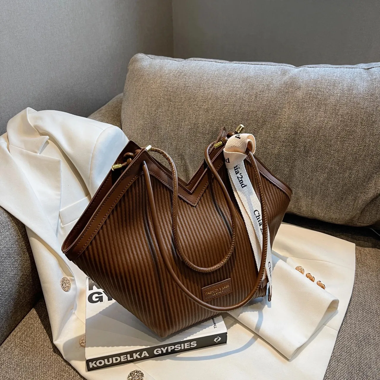 Juliet Leather Shoulder Bag